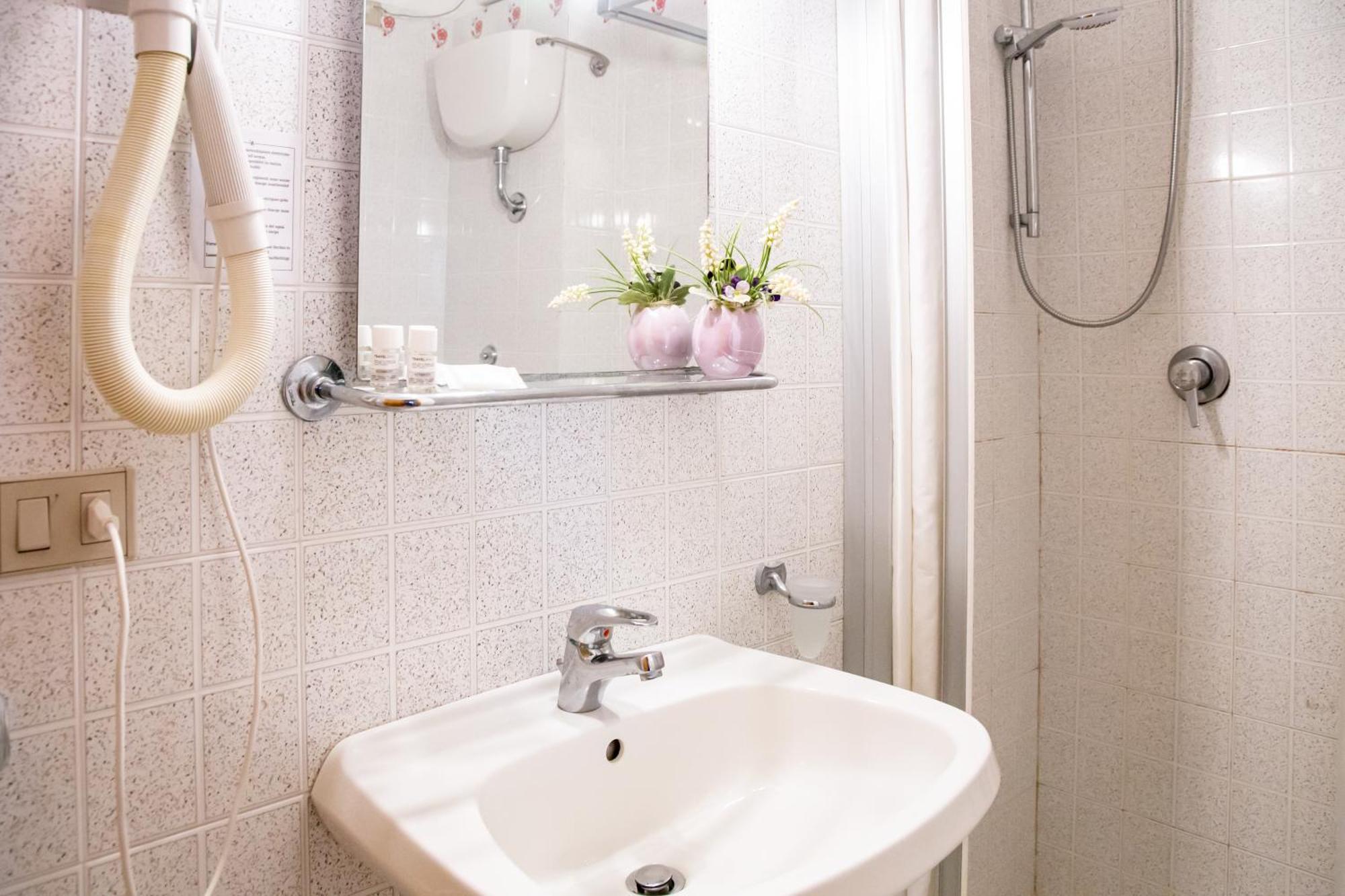 Gardenia Casa Vacanze อาลเกโร ภายนอก รูปภาพ